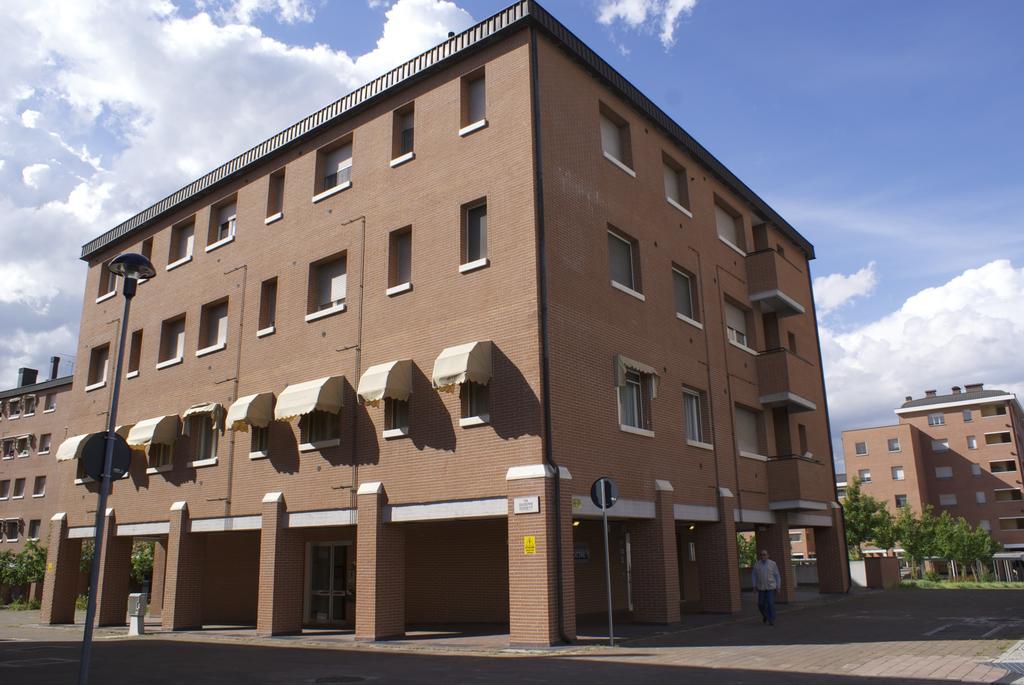 Olly Apartments โบโลญญา ภายนอก รูปภาพ